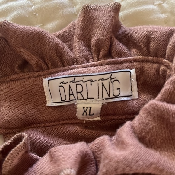 A Dip of Darling - Lace Front Long Sleeve size XL - Picture 5 of 5